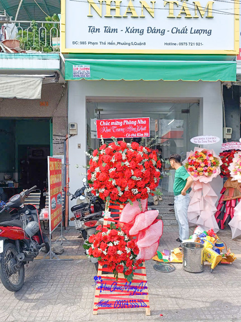 Kệ Hoa Chúc Mừng Hồng Phát KT203